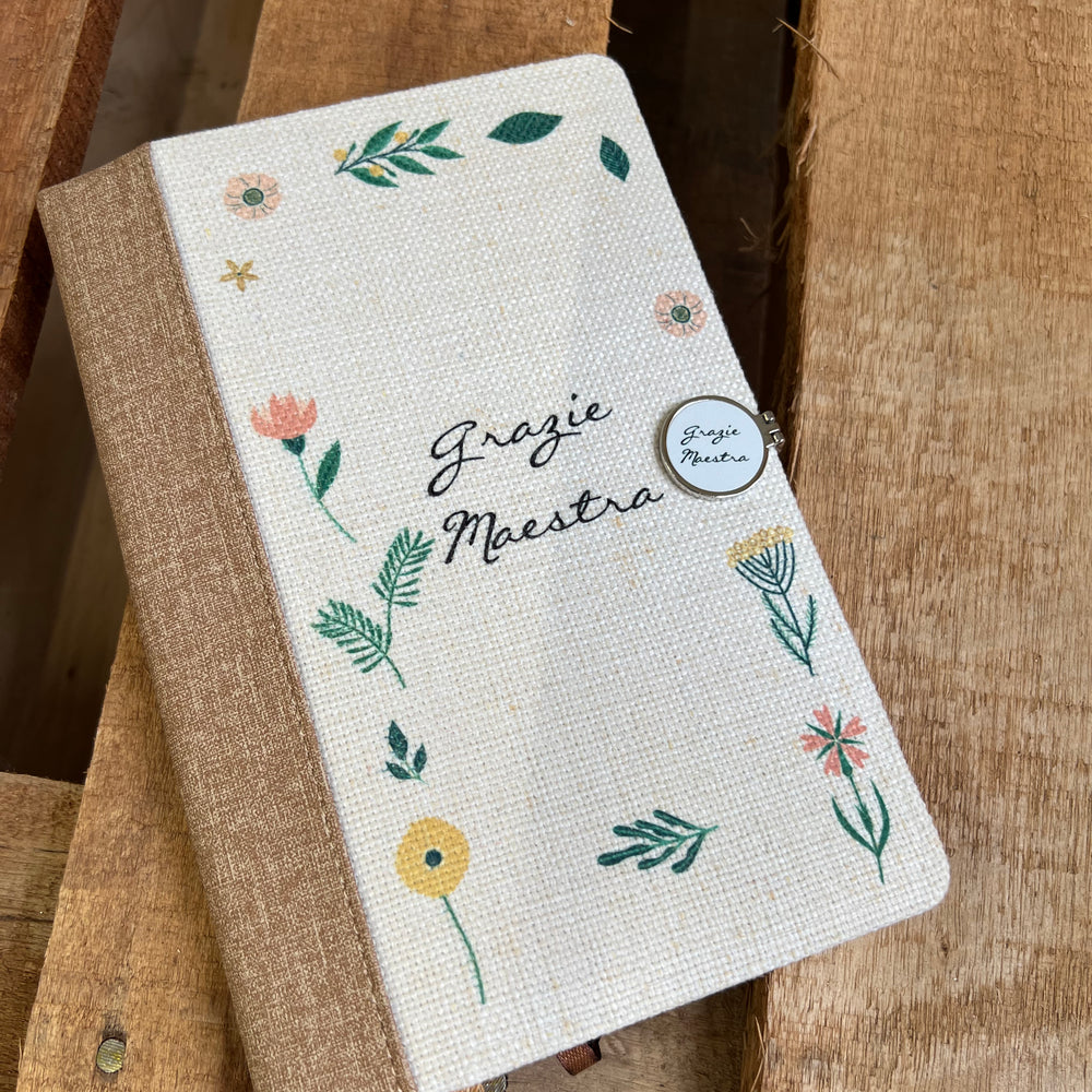 
                      
                        Agenda in juta con fiori personalizzata - Idee regalo
                      
                    