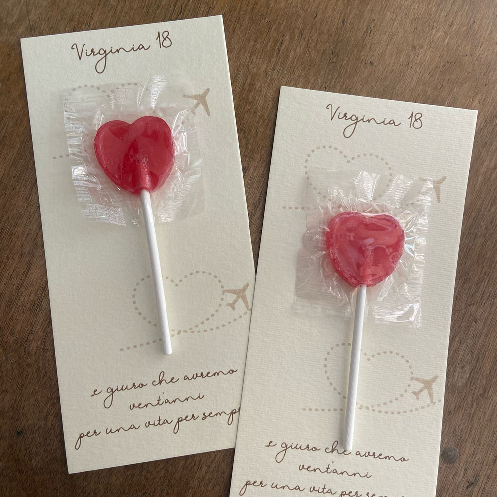 
                      
                        Tag segnaposto con lecca lecca
                      
                    