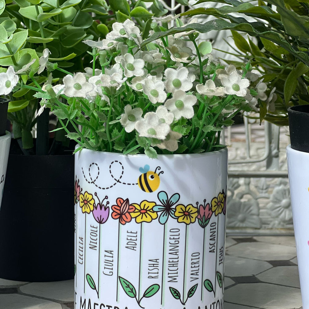 
                      
                        Vaso per Maestra in ceramica Personalizzato
                      
                    
