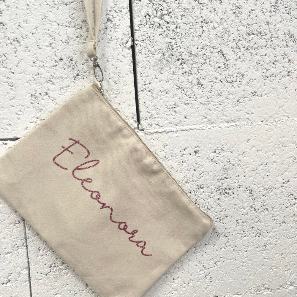 
                      
                        Pochette cotone personalizzata
                      
                    