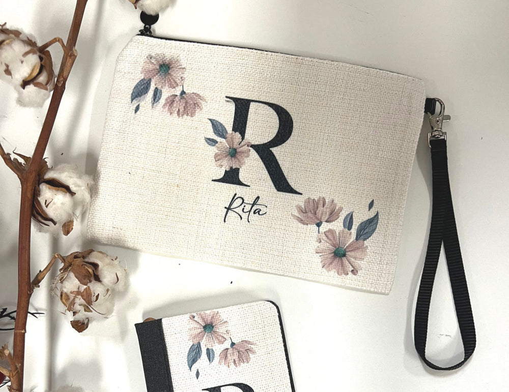 
                      
                        Pochette personalizzata
                      
                    