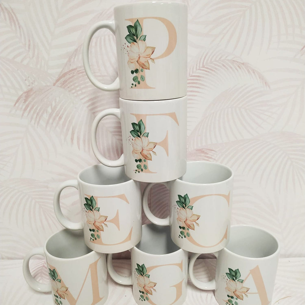 
                      
                        Tazza in Ceramica Lettera
                      
                    